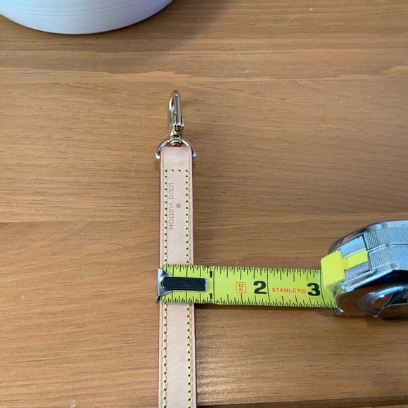 Louis Vuitton Vachetta Leather Shoulder Strap - Picture 14 of 16